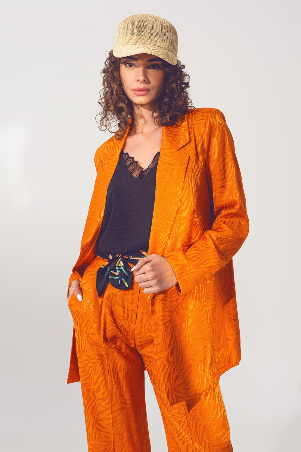 Q2 Blazer oversize con estampado de cebra en naranja