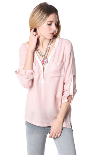 Q2 Blusa con escote de pico pronunciado y manga larga rosa