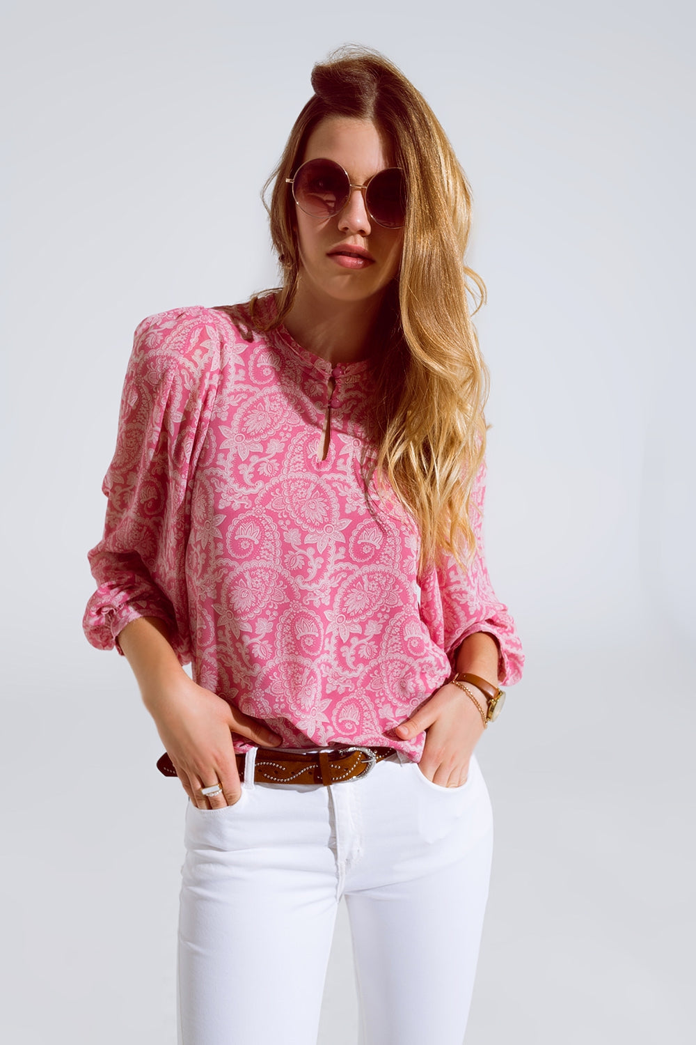 Q2 Blusa de gasa rosa con estampado floral y mangas globo largas