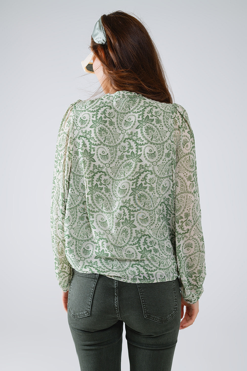 Q2 Blusa de gasa verde con estampado floral y mangas globo largas