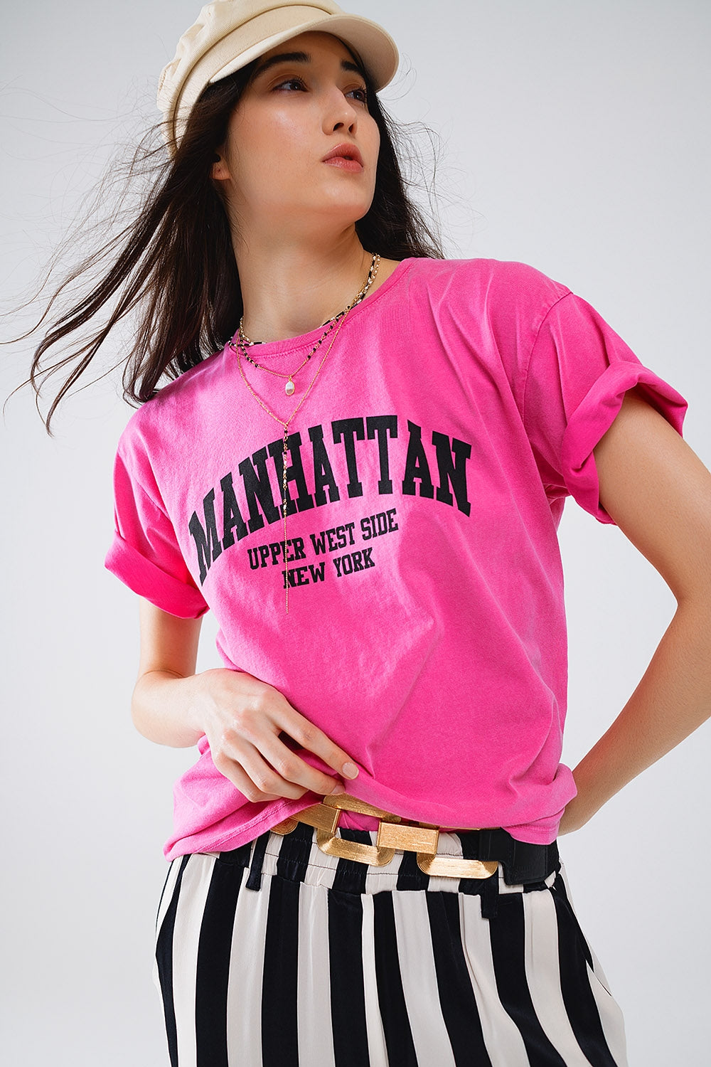 Q2 Camiseta De Manga Corta Con Texto Grafico Manhattan En Rosa