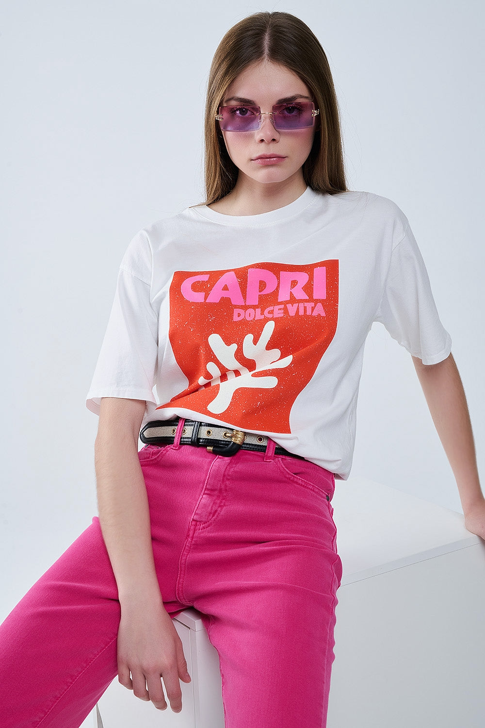 Q2 Capri La Dolce Vita Camiseta blanca con estampado gráfico