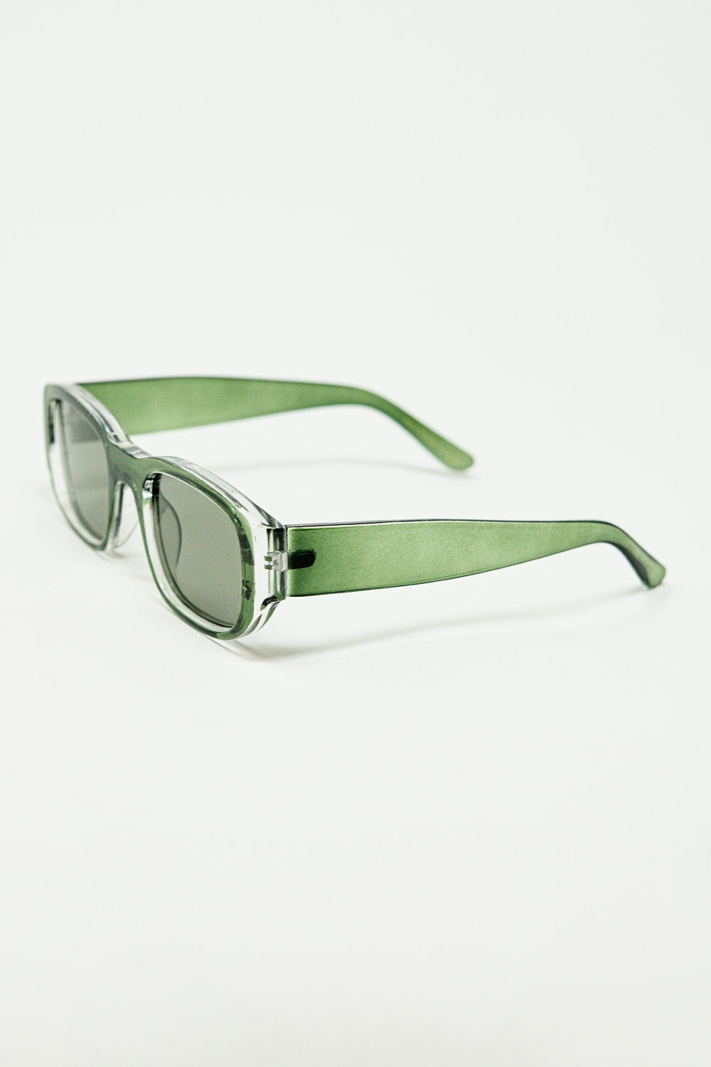 Q2 Gafas de sol ovaladas con montura transparente de alto brillo en verde