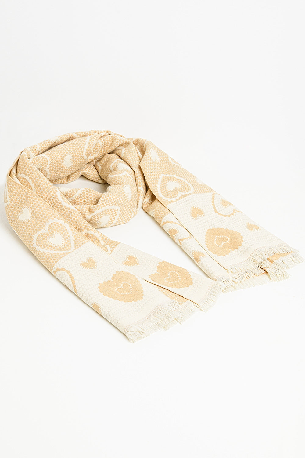 Q2 pañuelo beige con estampado de corazones y detalle de hilo dorado