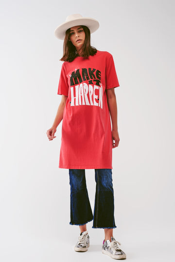 Q2 Vestido tipo camiseta con el texto Make It Happen en rojo